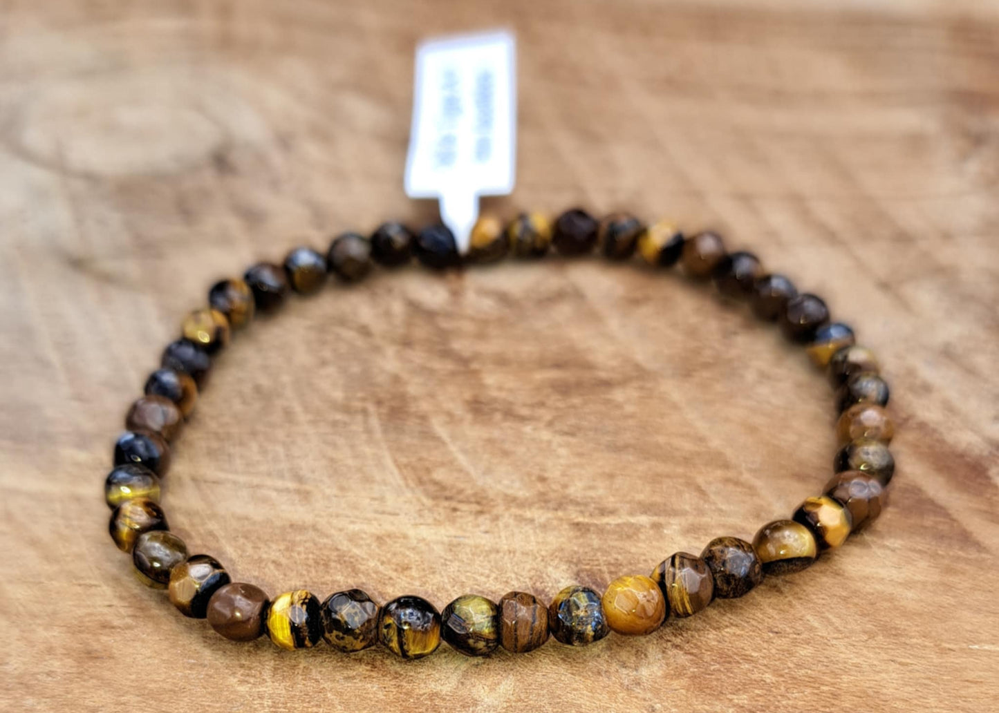 Bracelet protection , œil de tigre facetté 4mm