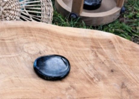 Pierre de Soin Labradorite – Protection, Équilibre & Lumière intérieure 37 à 53mm