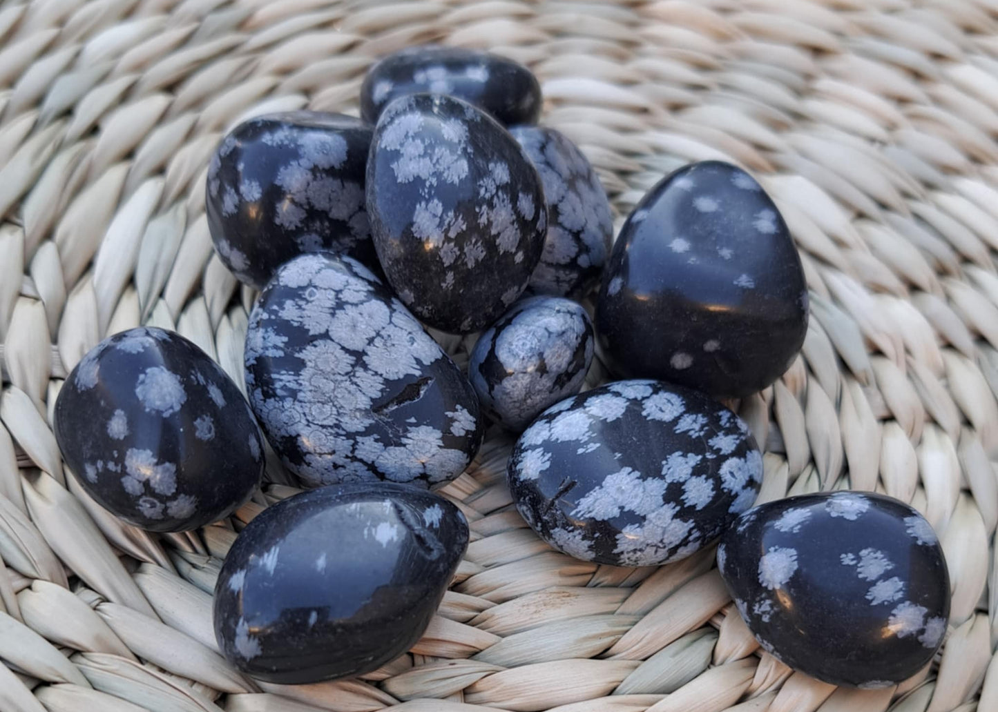 🖤❄️ Pierre roulée – Obsidienne flocon de neige (env. 20 à 30 mm) ❄️🖤 unité