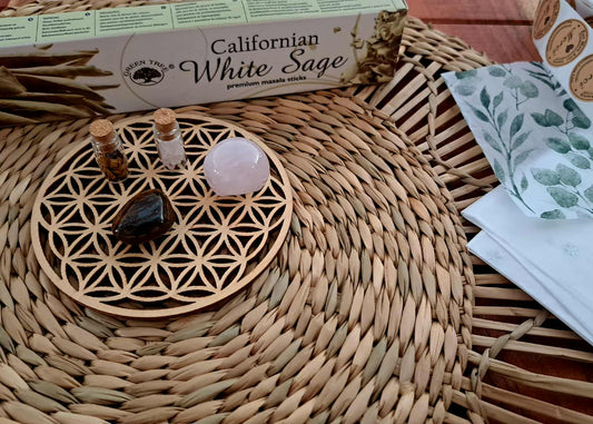 ✨ Ensemble Protection & Harmonie – Fleur de Vie, Quartz Rose, Œil de Tigre & Sauge Blanche ✨
