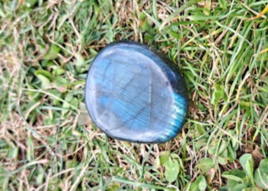 Pierre de Soin Labradorite – Protection, Équilibre & Lumière intérieure 37 à 53mm