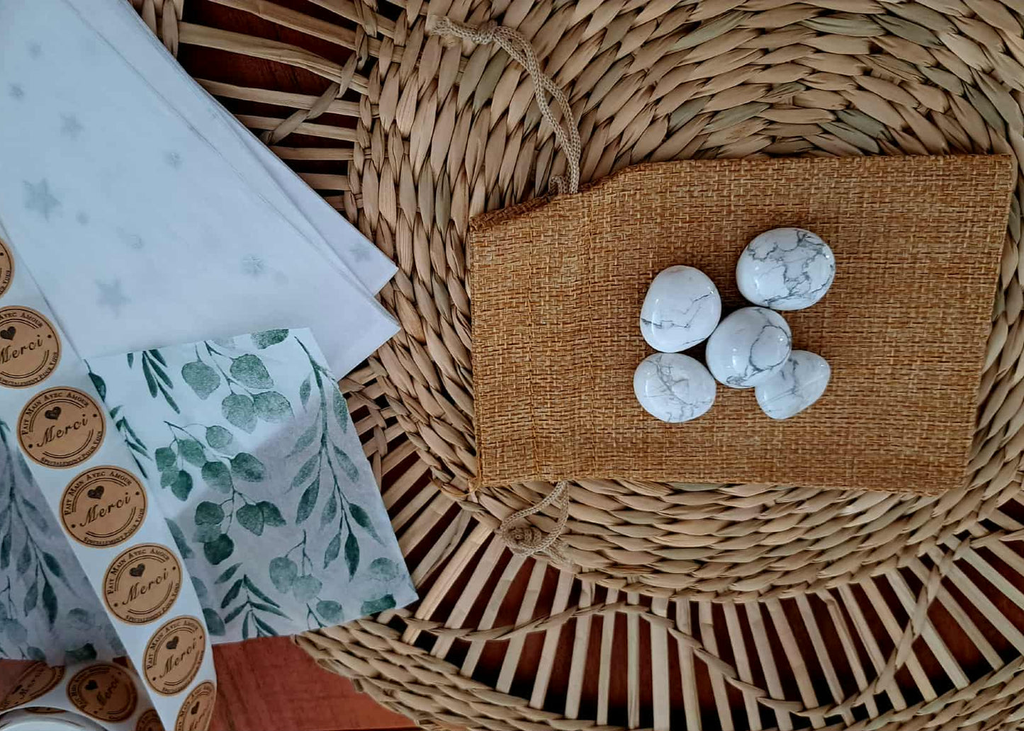 🤍 Lot de 5 pierres Howlite – Taille 20/30 mm 🤍