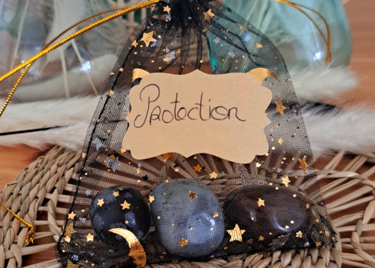 Pochon de protection Œil de tigre Labradorite Obsidienne
